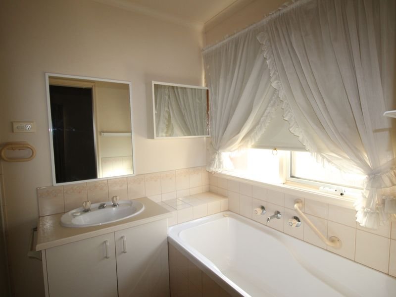 Gallery: 16/15 Graham Road