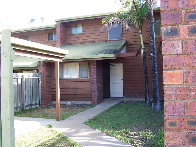 16/15 Roberts Street SOUTH GLADSTONE 2
