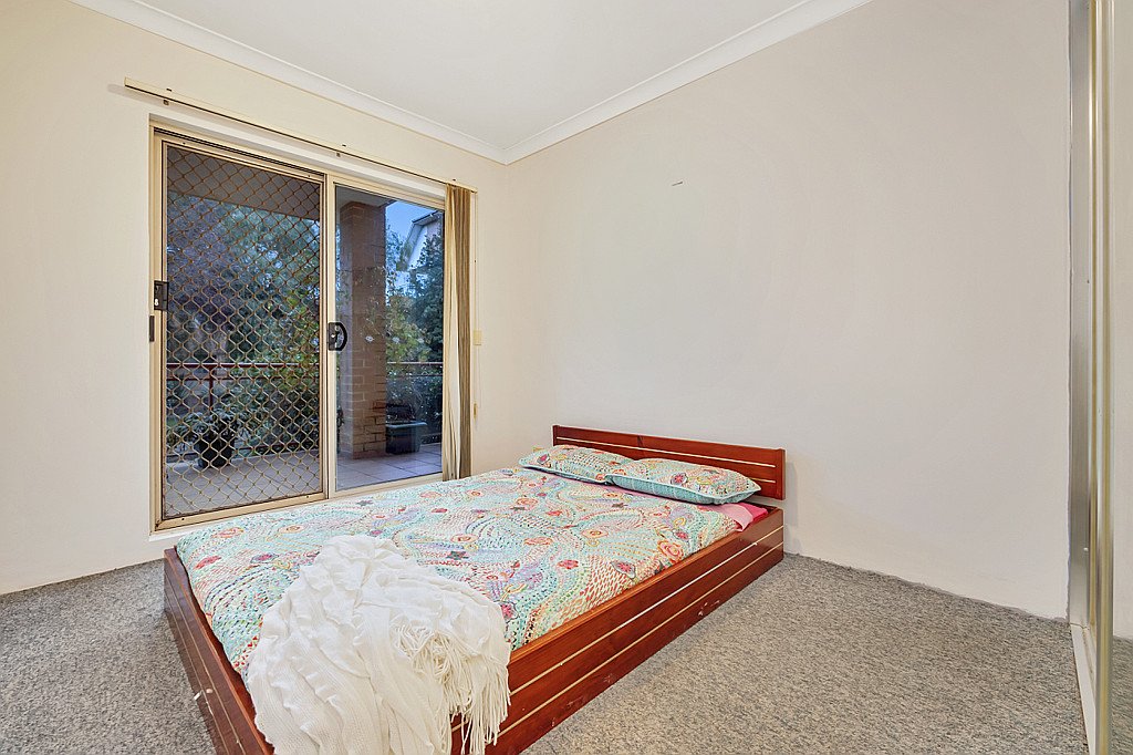 16/16 Morgan Street BOTANY 5