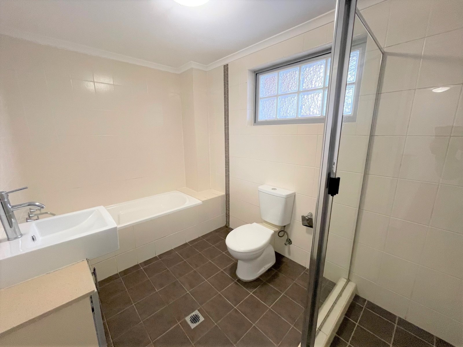 16/17-23 Bryant Street NARWEE 8