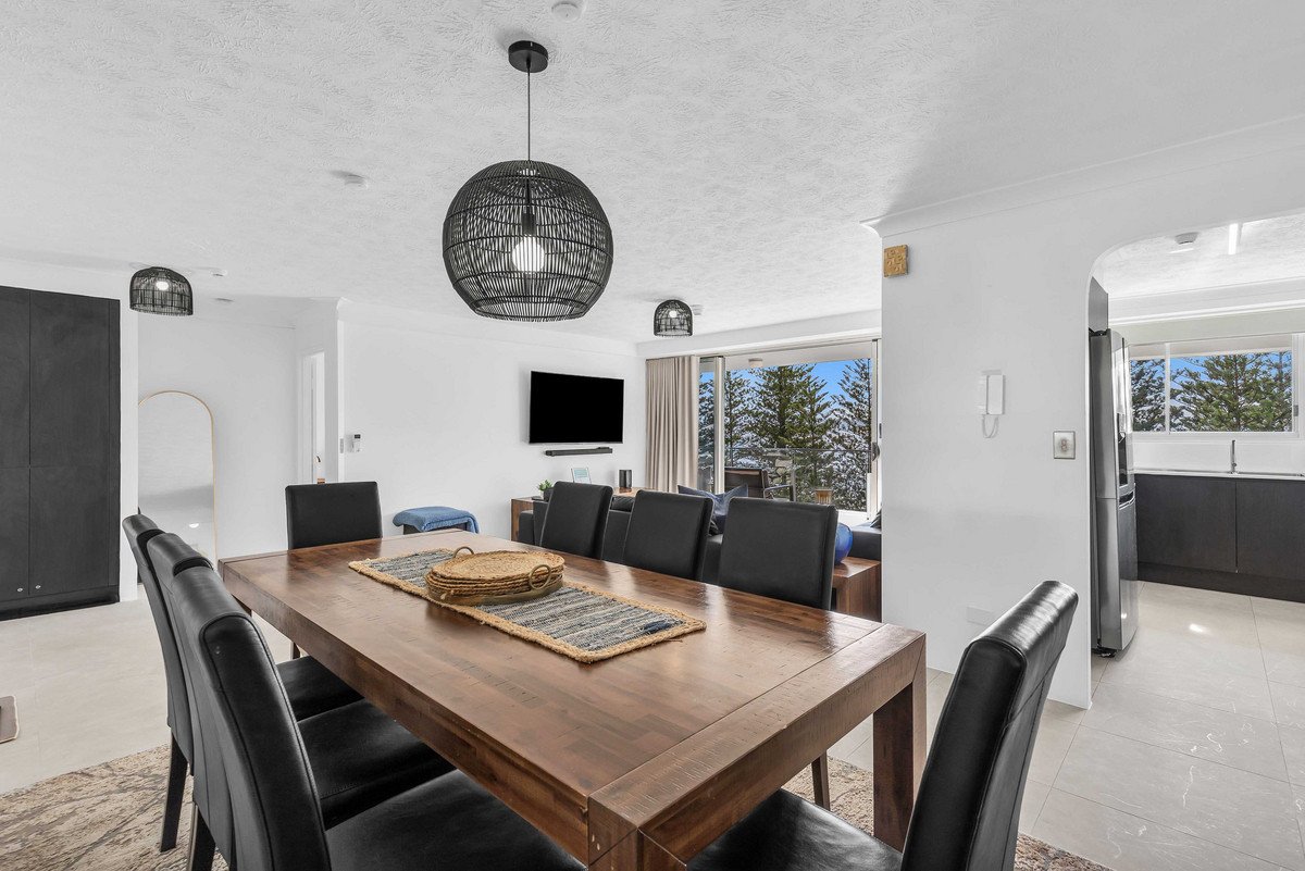 16/170 The Esplanade Burleigh Heads 10