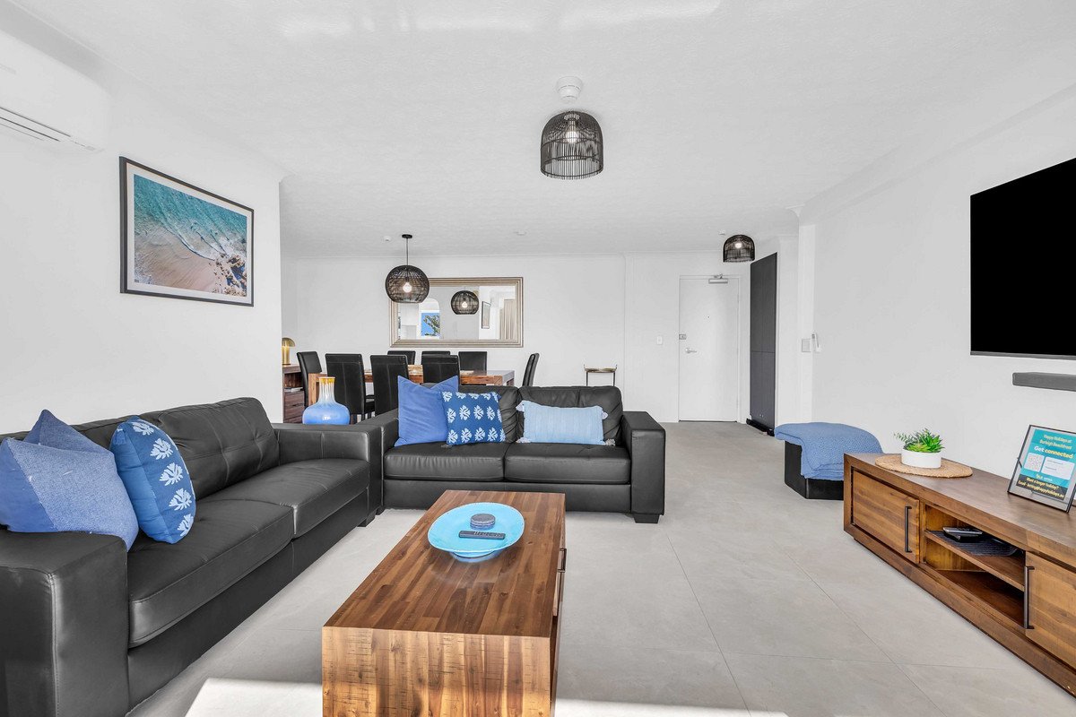 16/170 The Esplanade Burleigh Heads 11