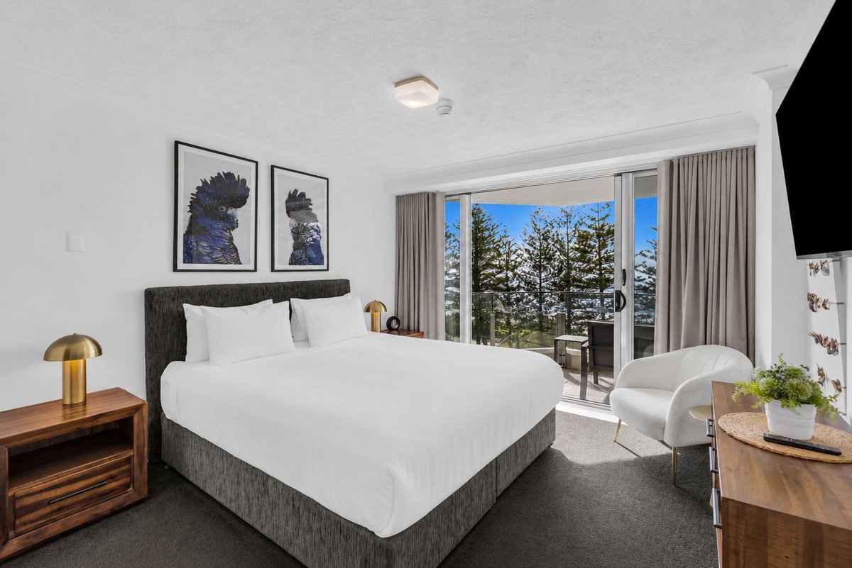 16/170 The Esplanade Burleigh Heads 12