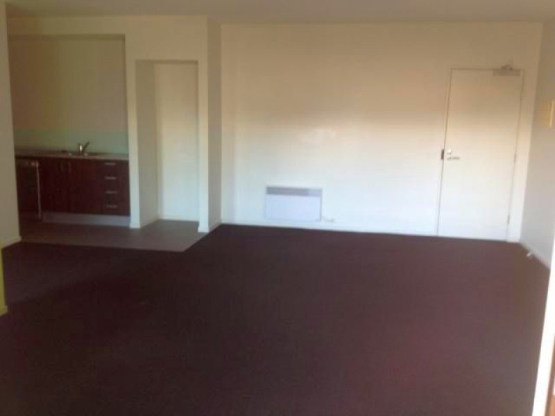 Gallery: 16/174 Esplanade East