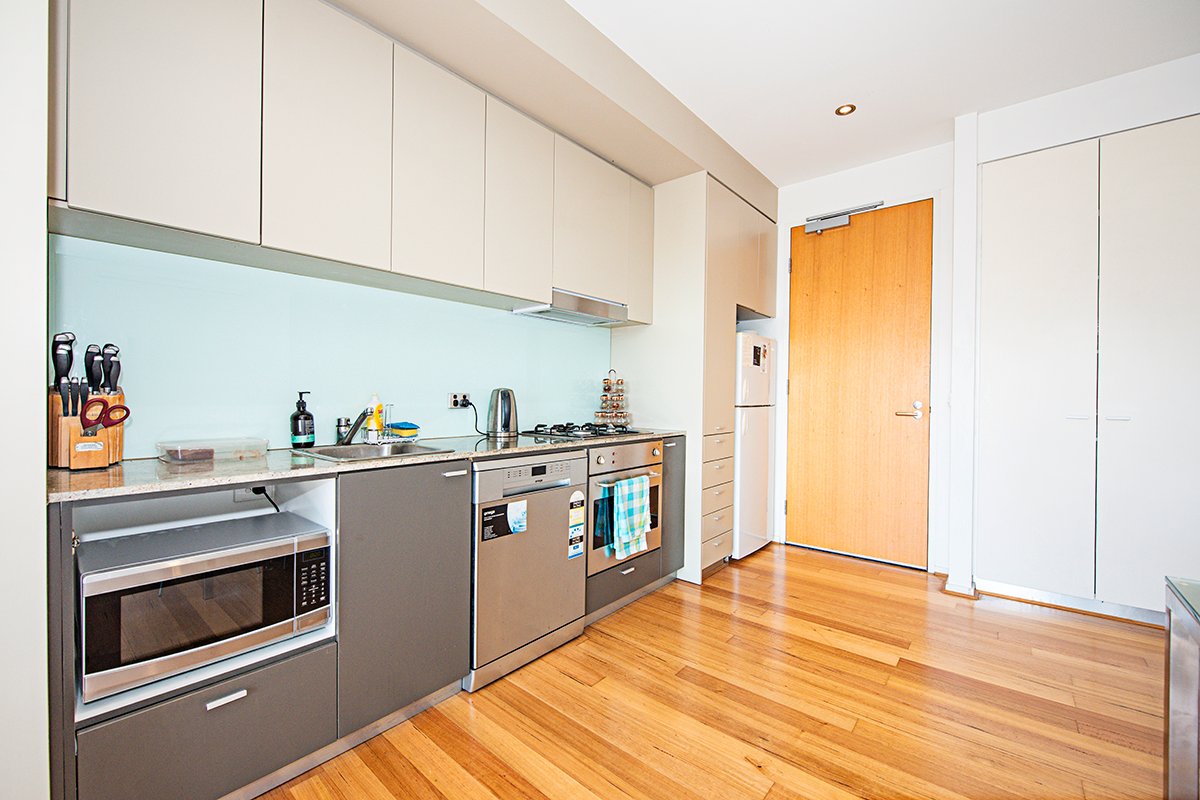 Gallery: 16/174 Peel Street