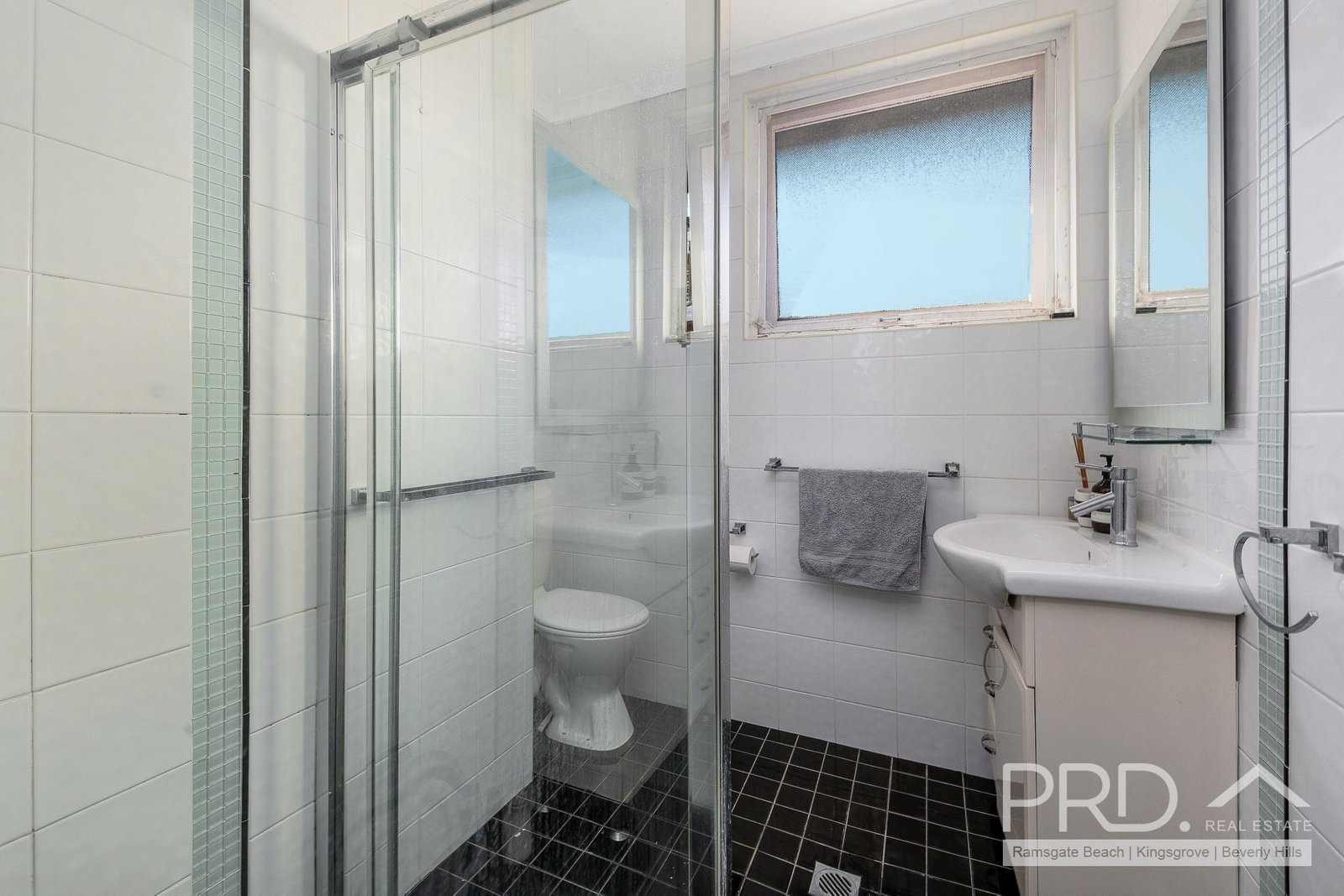 16/178-180 Chuter Avenue SANS SOUCI 5