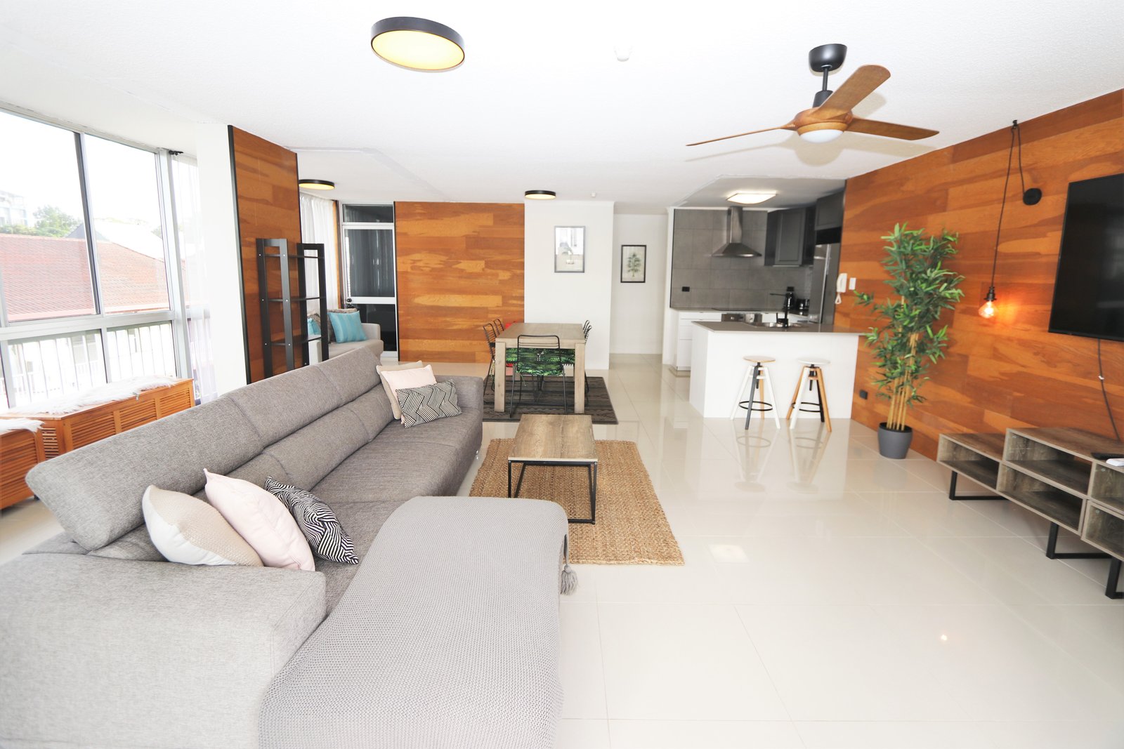 16/18 Queen Street SOUTHPORT 2