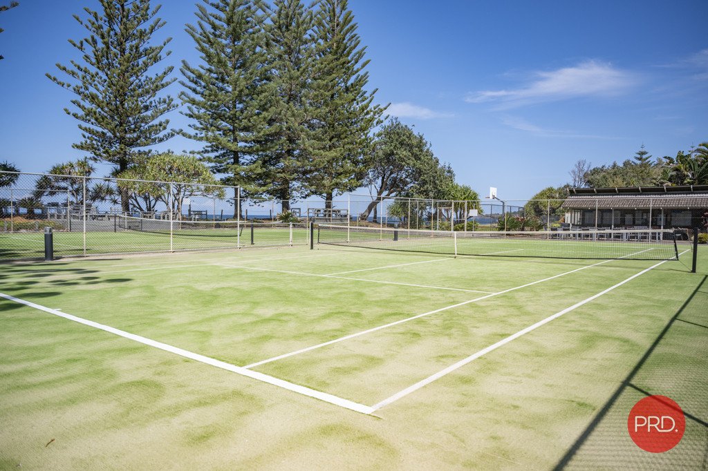 161/8 Solitary Islands Way SAPPHIRE BEACH 26