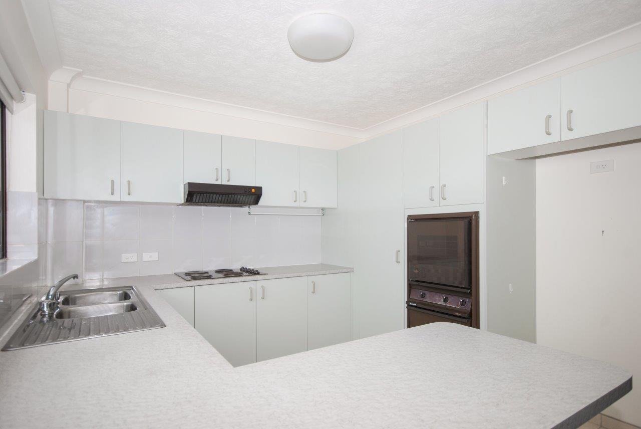 16/184 Kennedy Drive TWEED HEADS 3