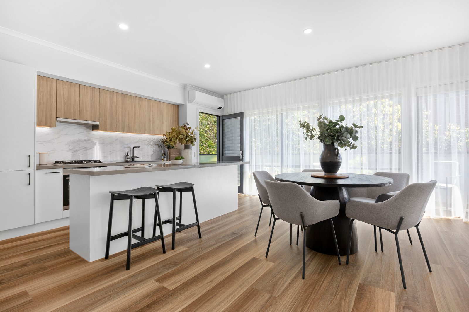 Gallery: 16/194 Alma Road