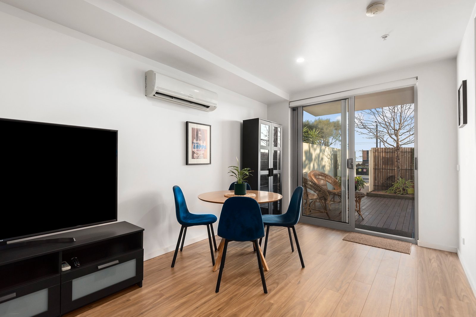 Gallery: 16/195 Station Street