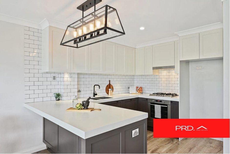 16/2-6 Martin Place MORTDALE 3