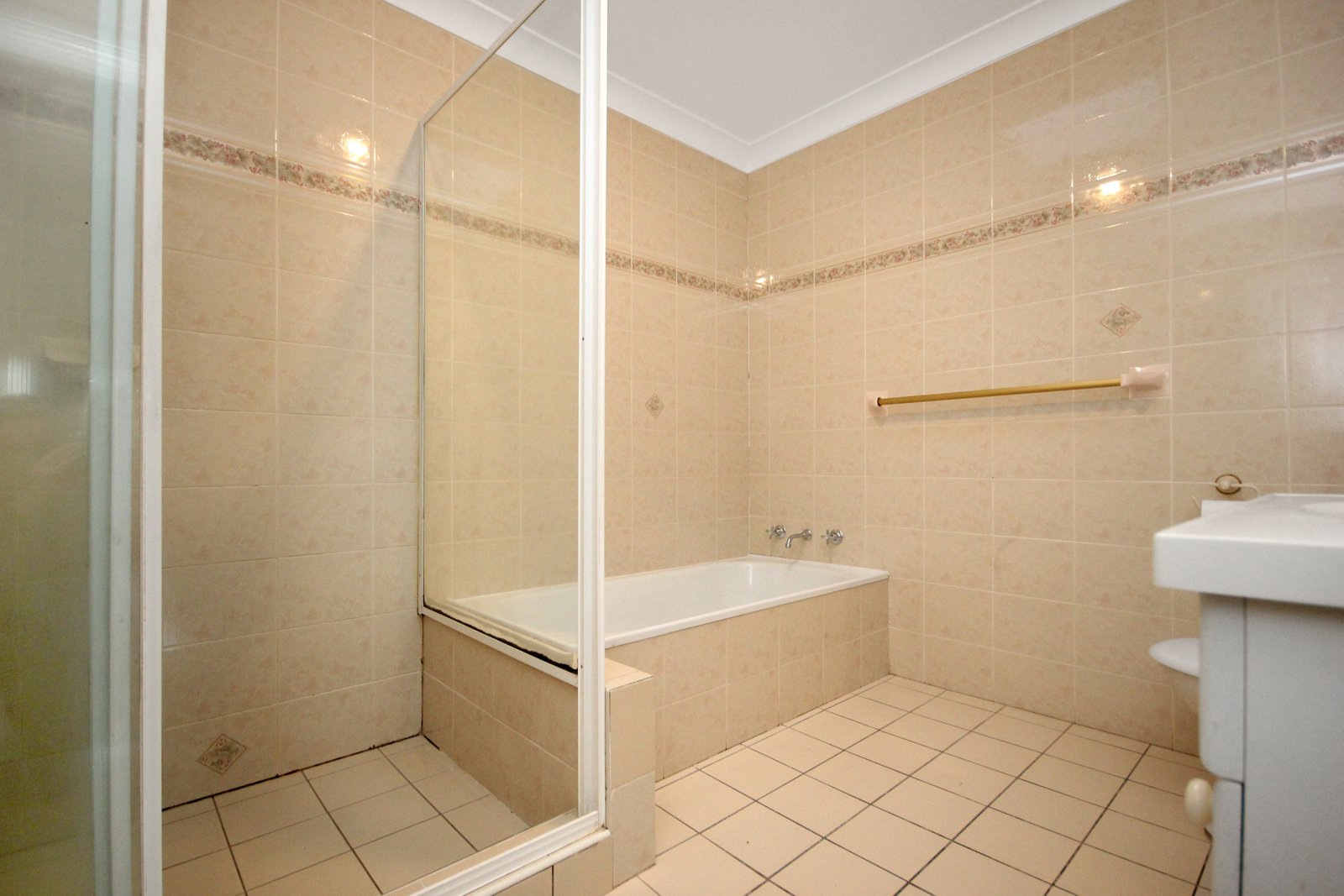 1/62 Bold Street LAURIETON 4