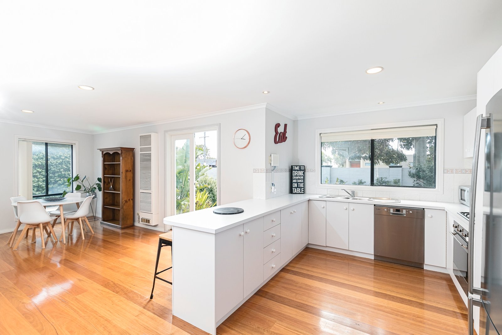 Gallery: 1/62 Bondi Road
