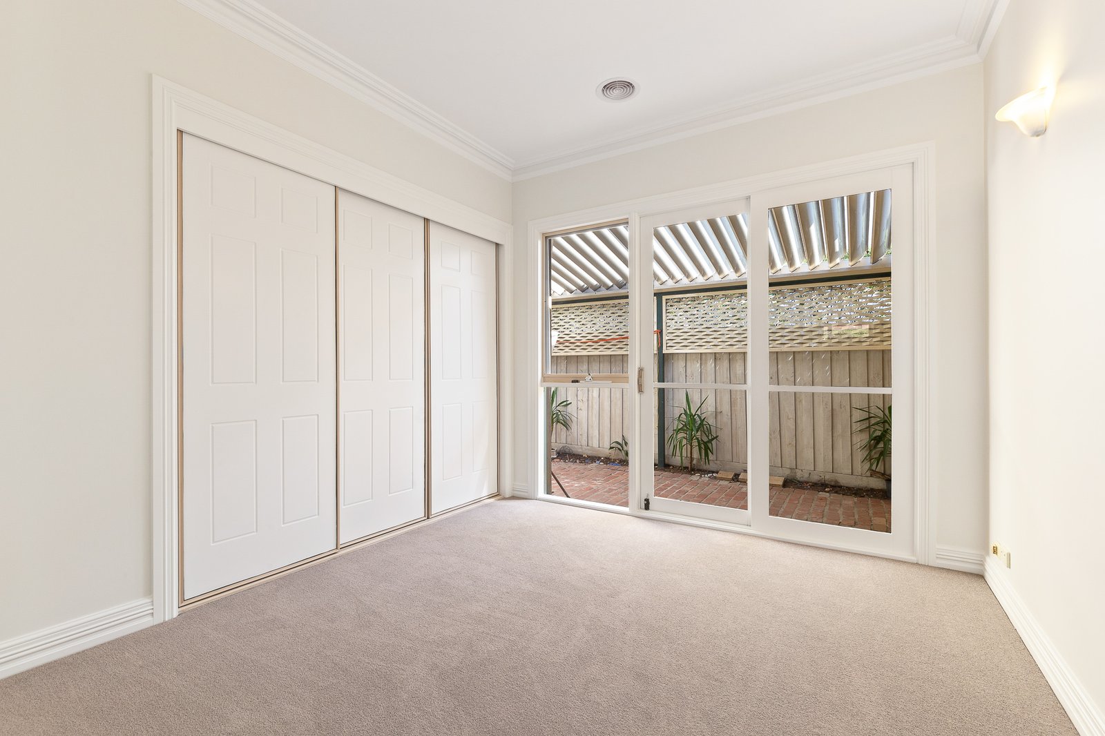 Gallery: 1/62 Durrant Street