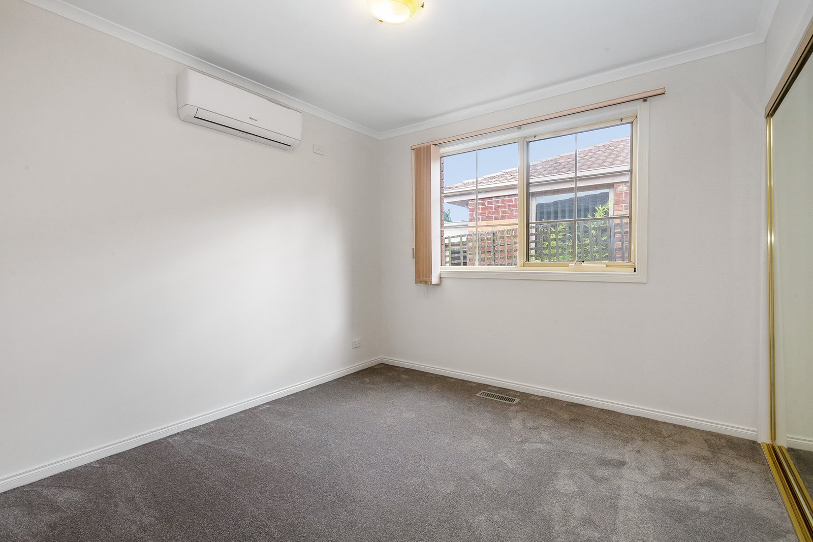 Real Estate and Property in 1/62 Franklin Road, Doncaster East, VIC