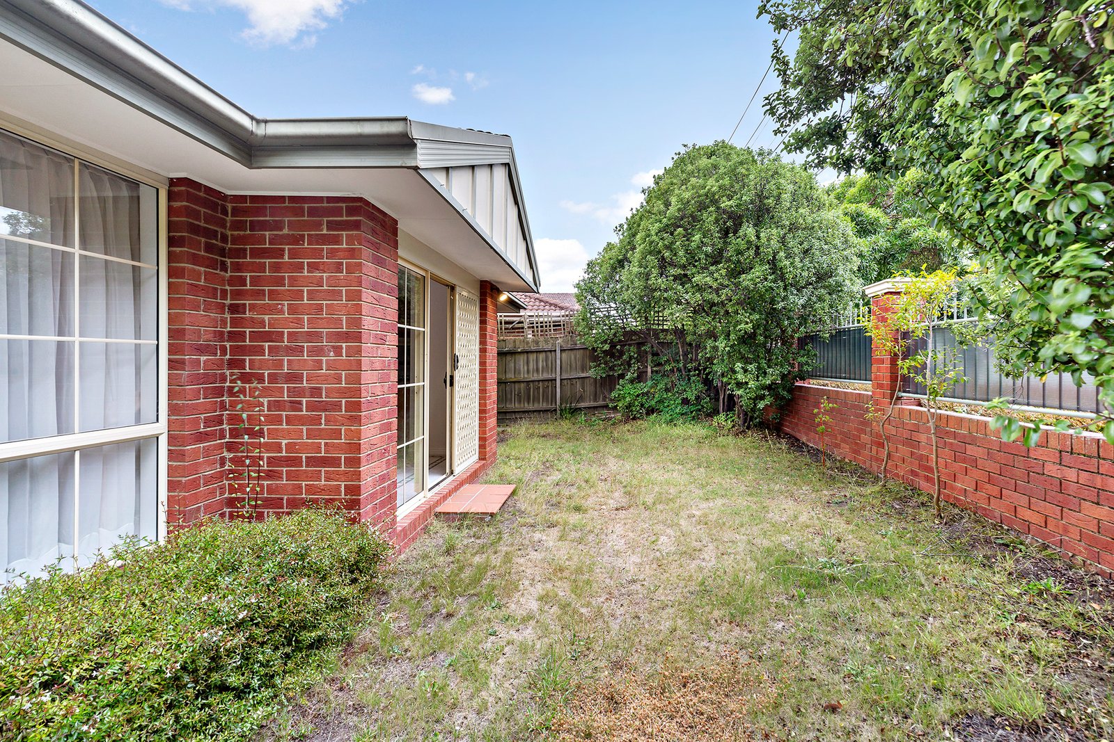 Real Estate and Property in 1/62 Franklin Road, Doncaster East, VIC