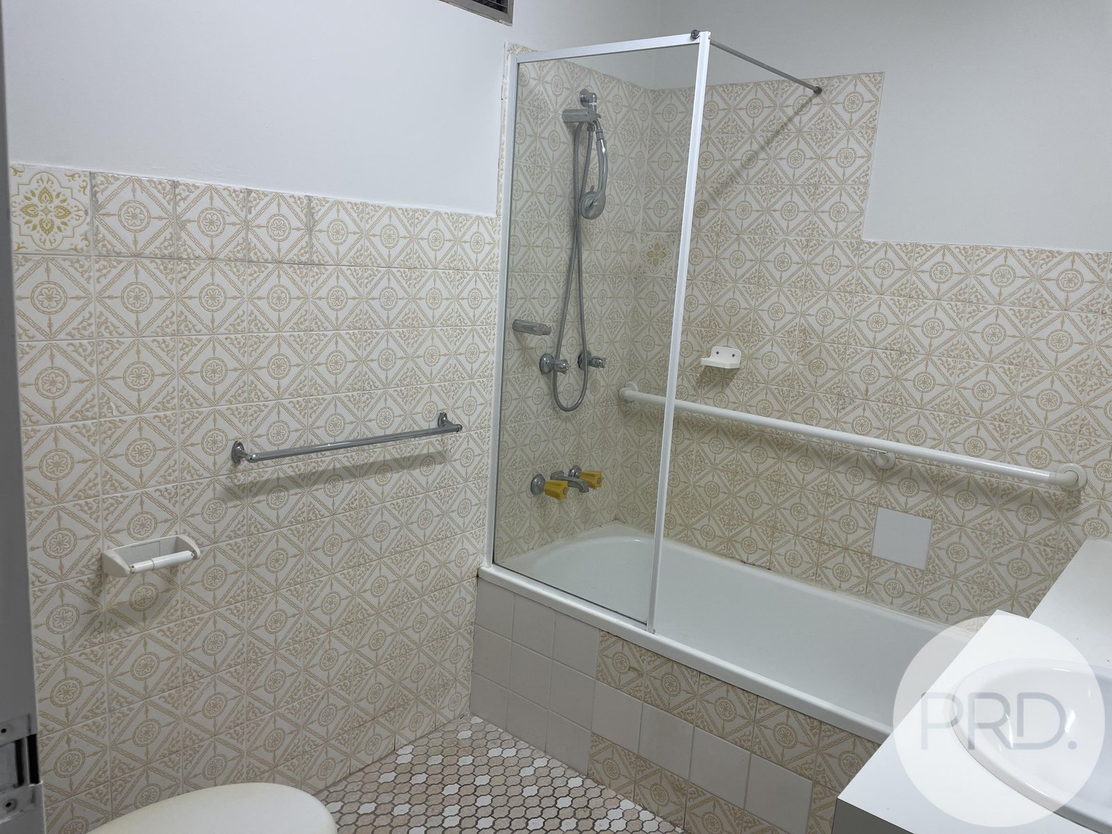 1/62 Montpelier Street CLAYFIELD 10