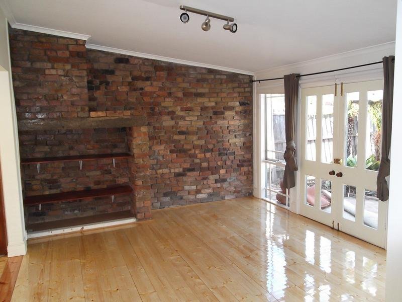 Gallery: 162 Neville Street