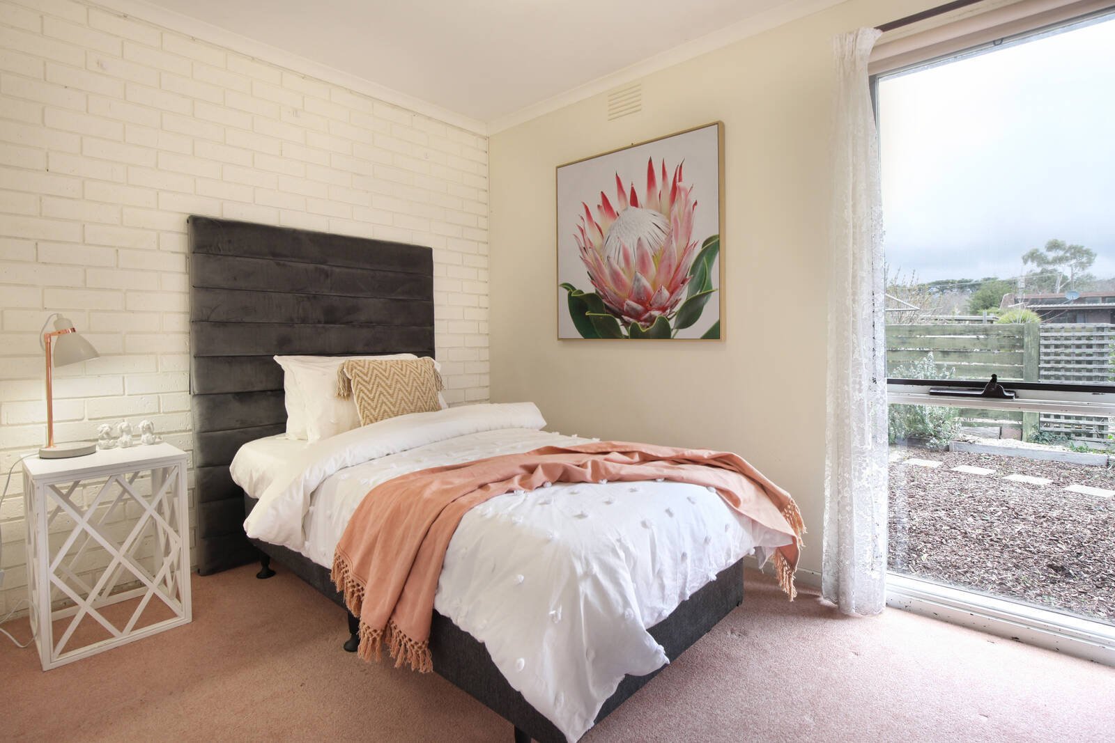 Real Estate and Property in 16/2 Pyke Street, Woodend, VIC