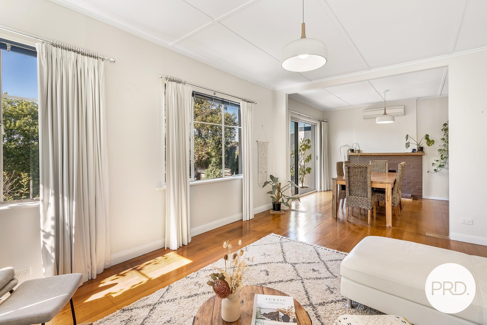 162 Roslyn Avenue BLACKMANS BAY 8