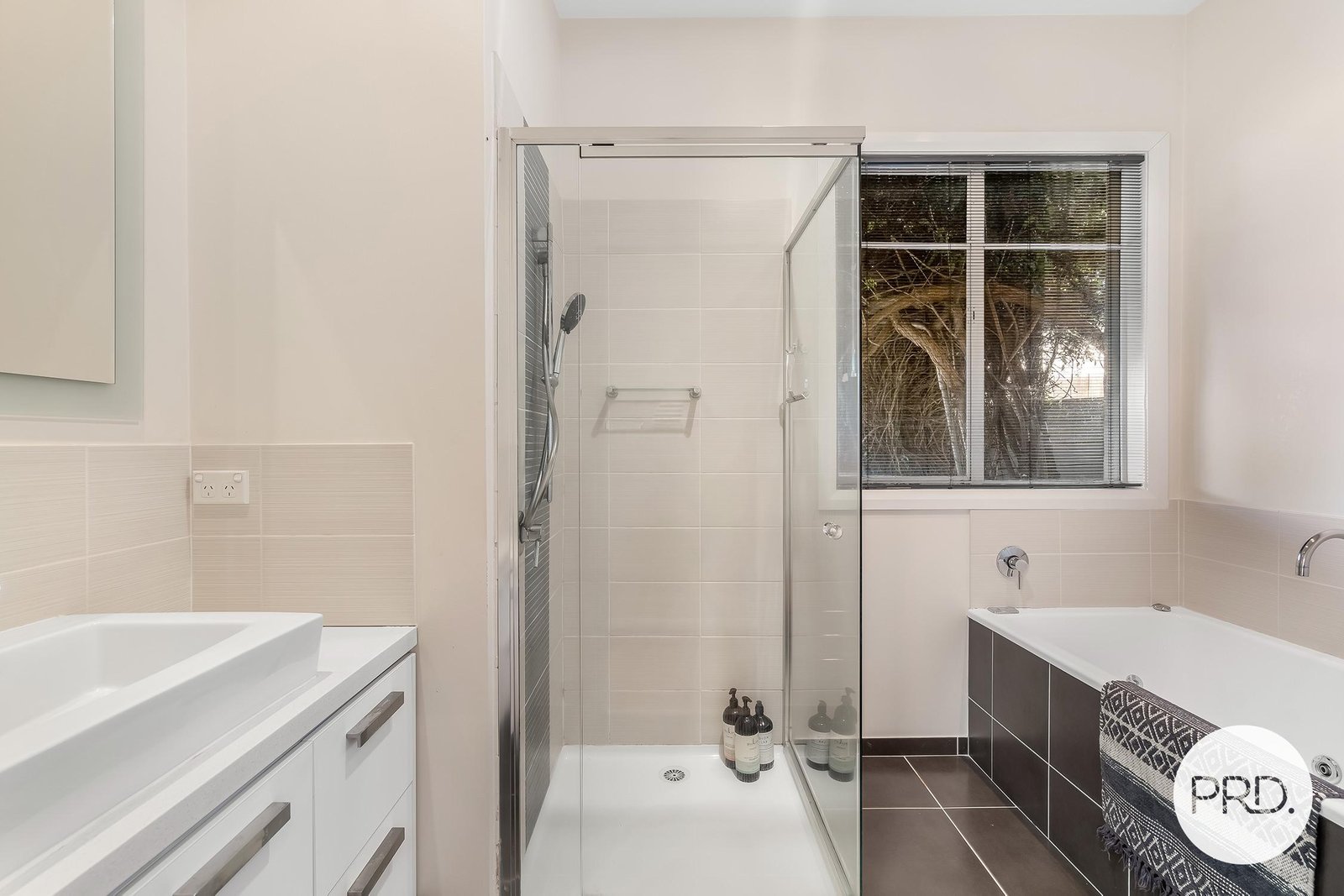 162 Roslyn Avenue BLACKMANS BAY 30