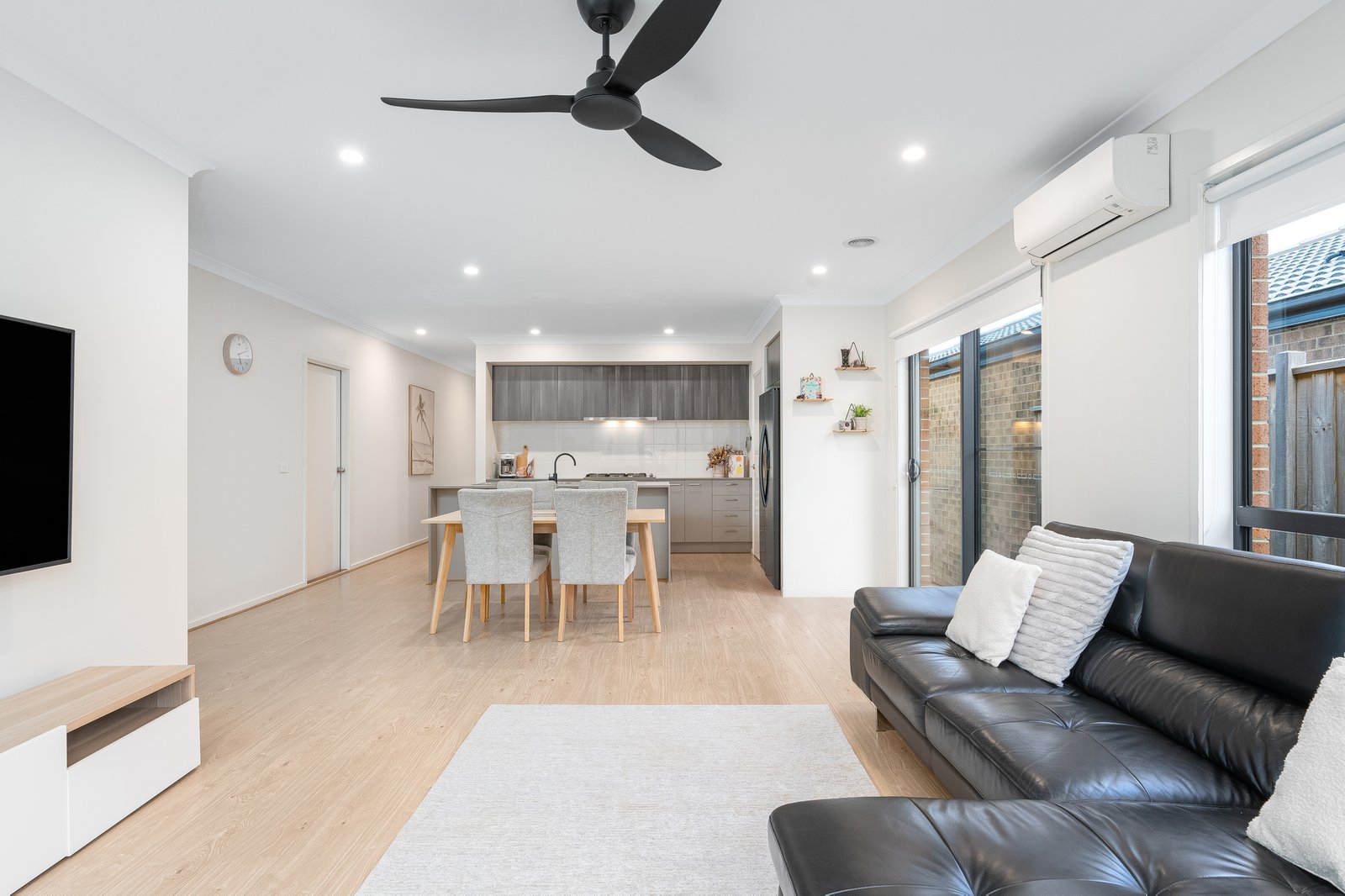Gallery: 162 Sparrovale Road