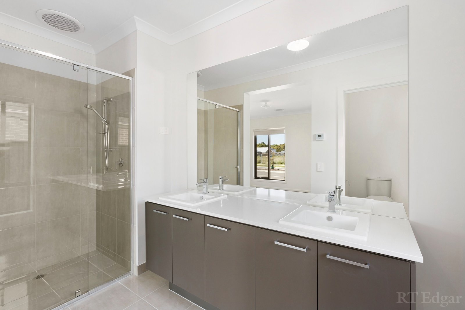 Real Estate and Property in 162 Unity Drive, Mount Duneed, VIC