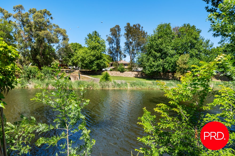 16/20 Trinculo Place QUEANBEYAN EAST 4