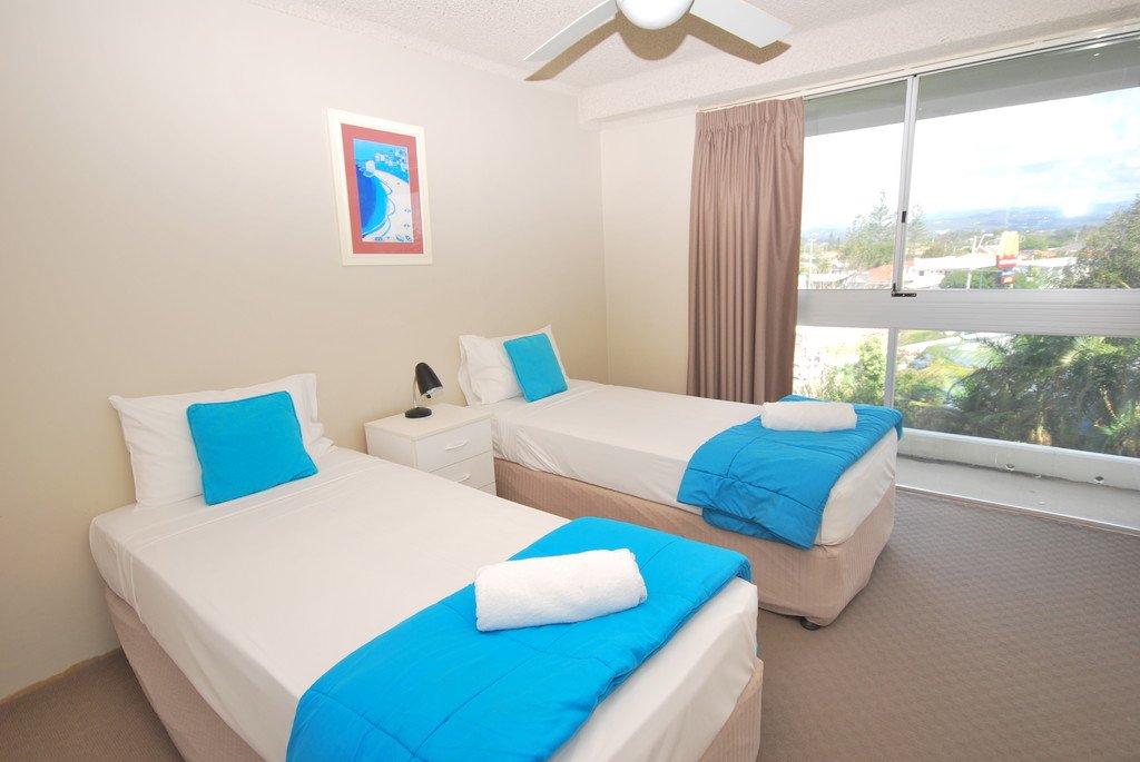 16/202 The Esplanade BURLEIGH HEADS 8