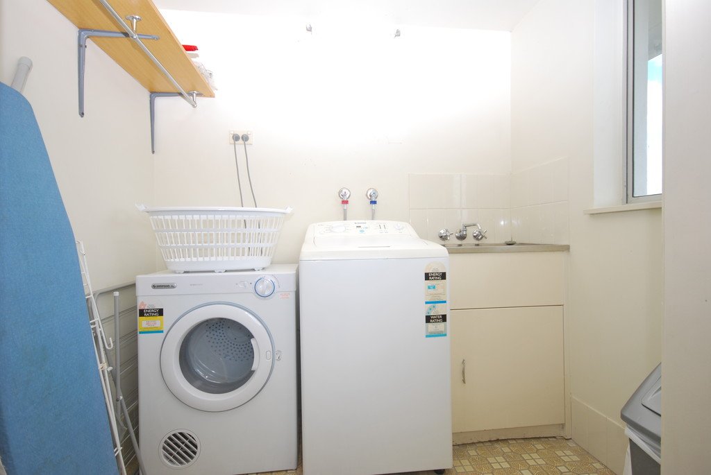 16/202 The Esplanade BURLEIGH HEADS 12