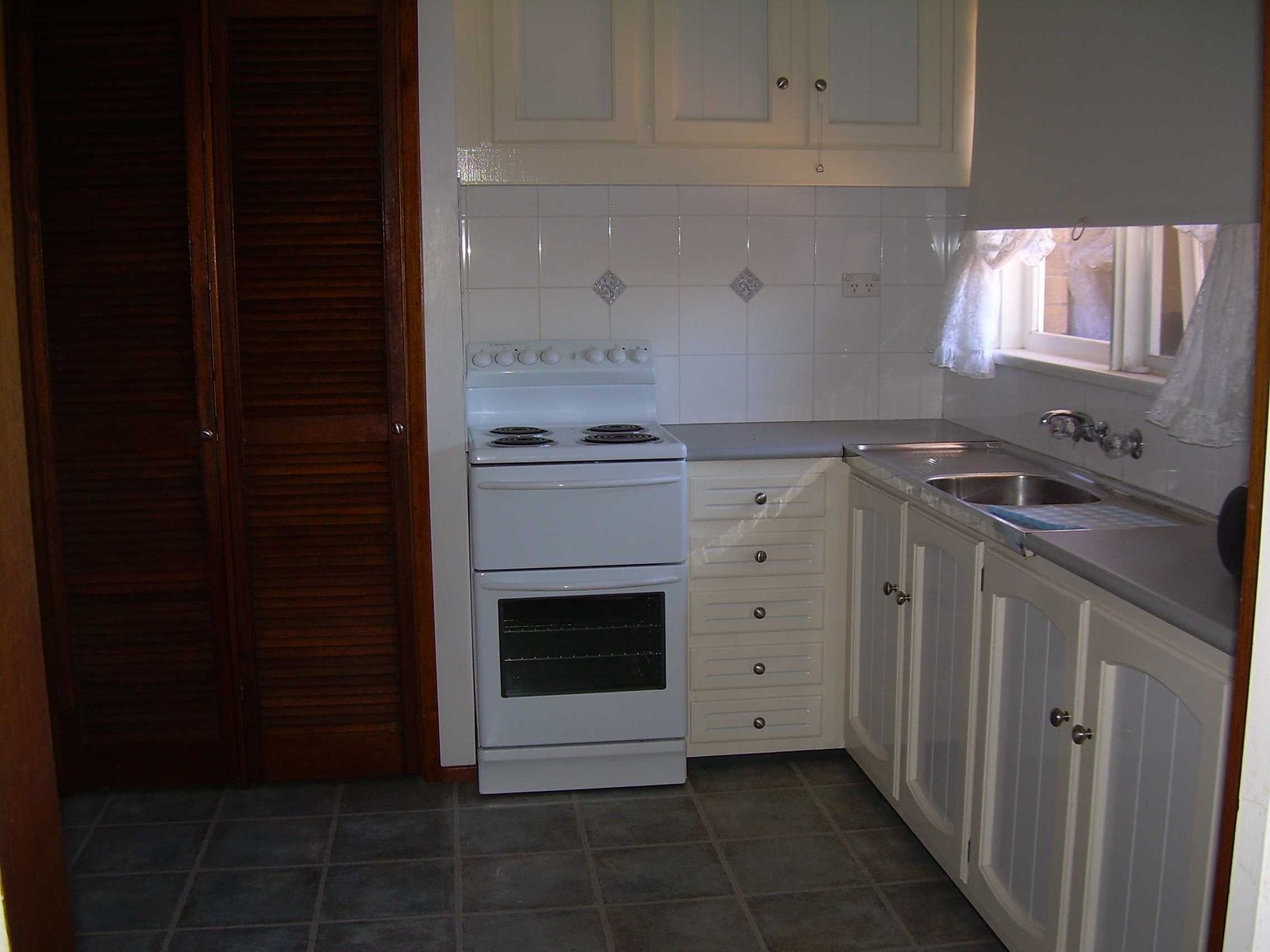 Gallery: 16/216 Forest Street