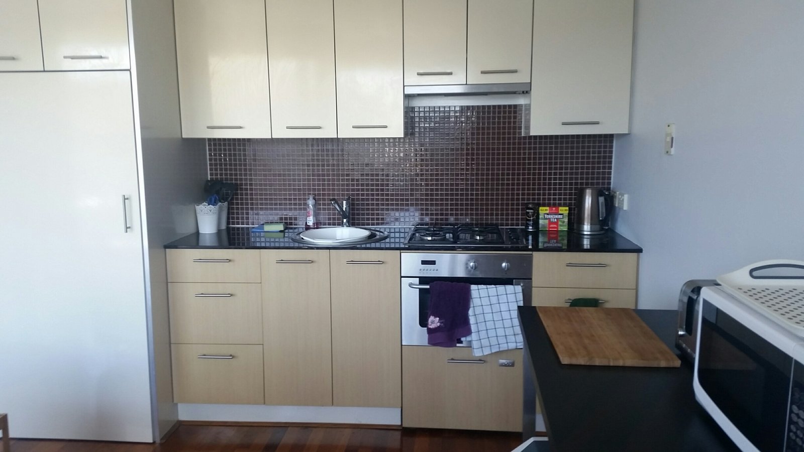 Gallery: 16/22 Abbott Street