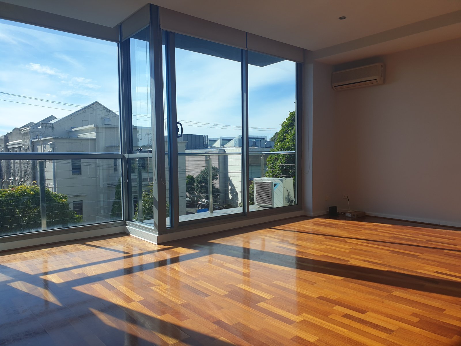 Gallery: 16/22 Abbott Street