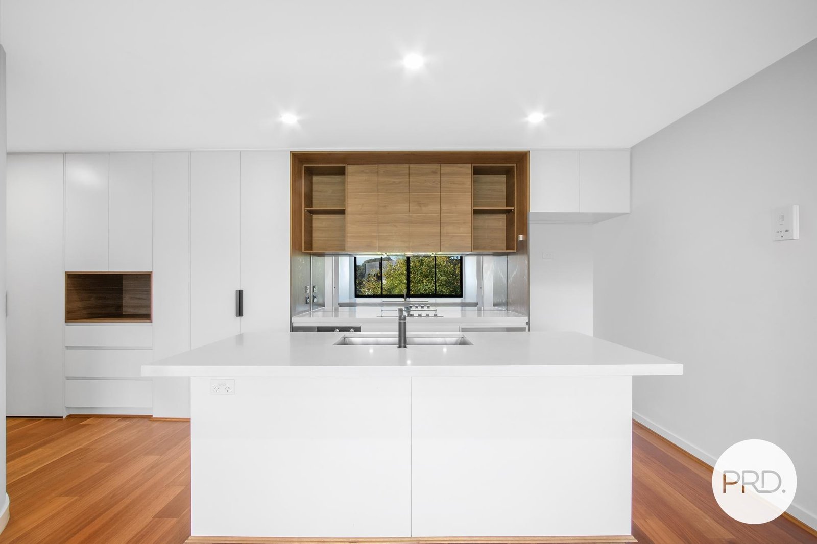 162/217 Northbourne Avenue TURNER 6