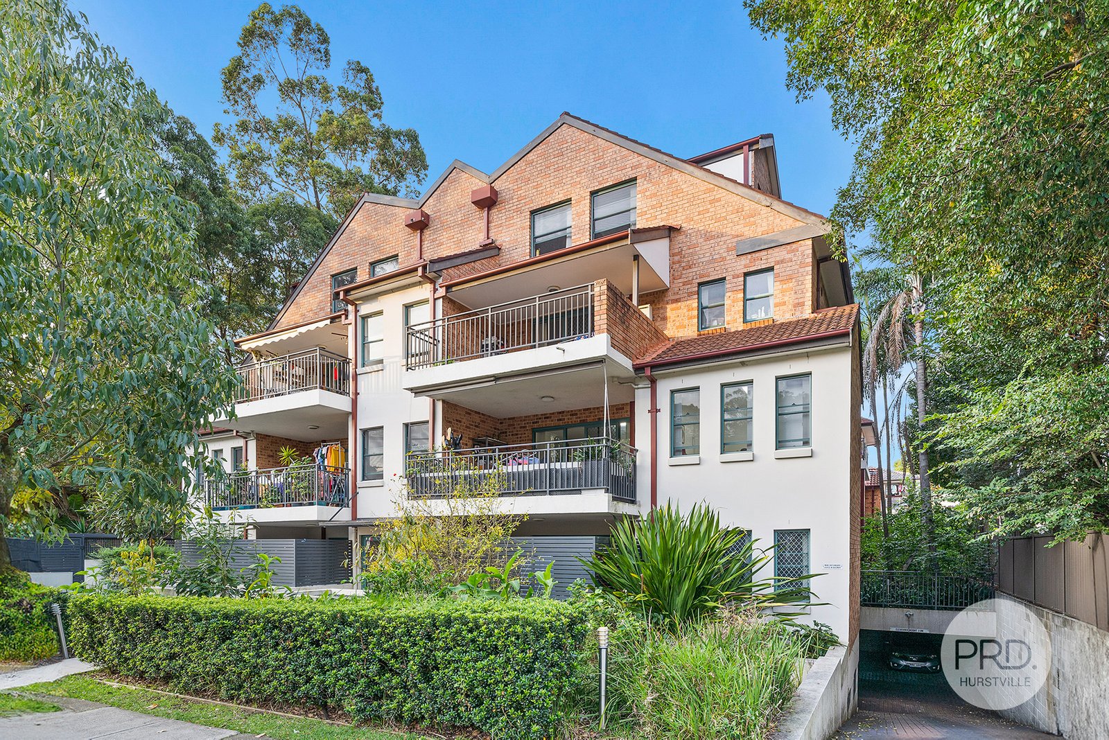 16/28-32 Carrington Avenue HURSTVILLE 1