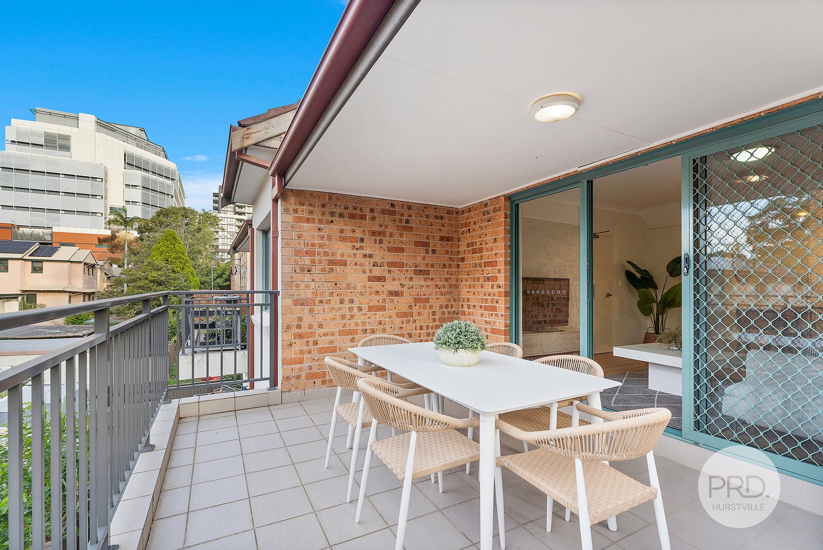 16/28-32 Carrington Avenue HURSTVILLE 4
