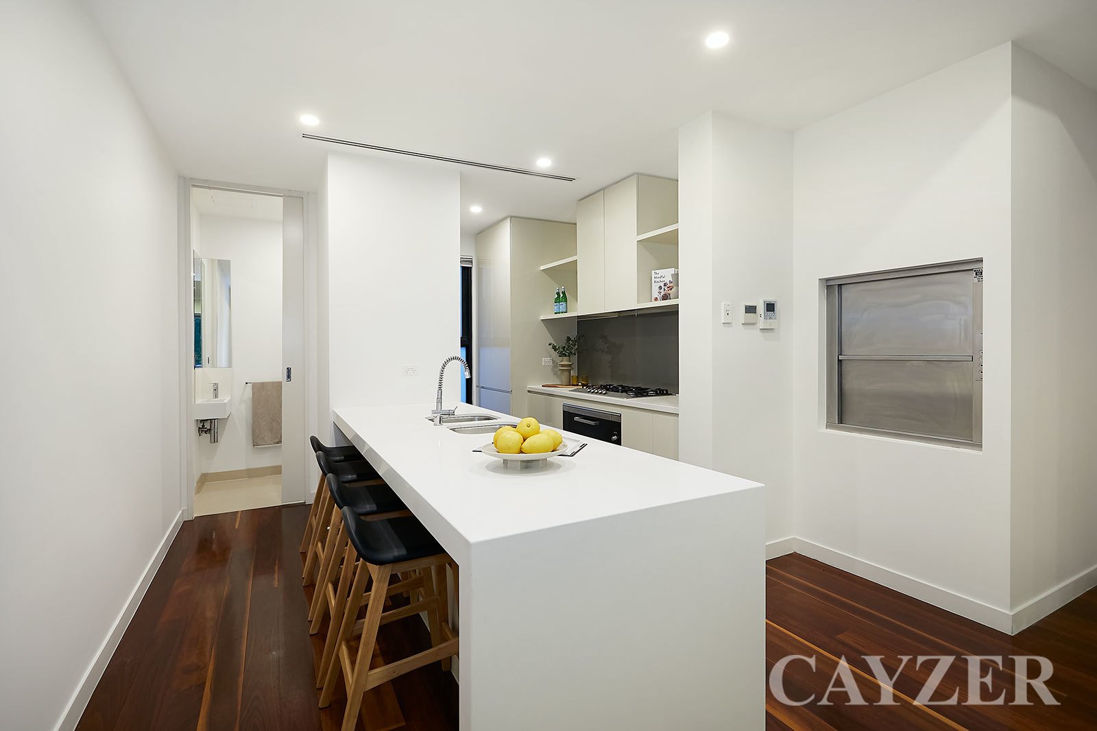 Gallery: 16/297 Dorcas Street