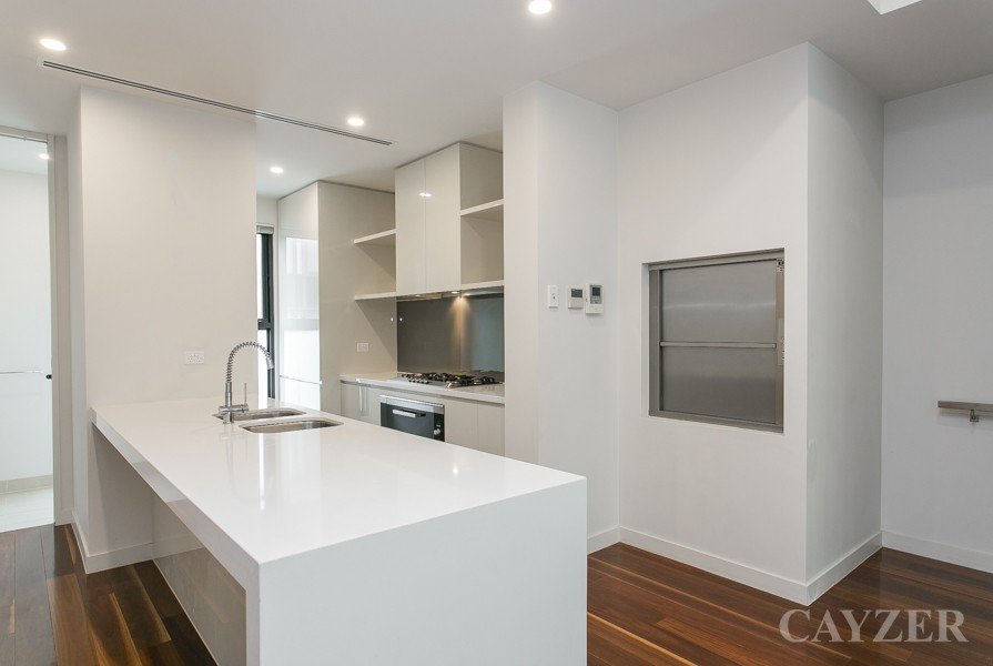 Gallery: 16/297 Dorcas Street