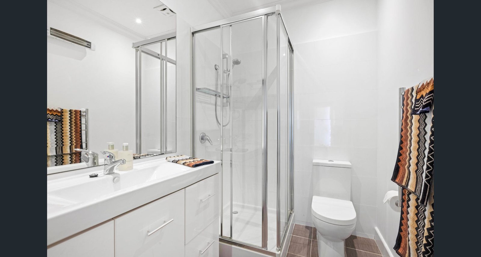 Gallery: 1/62B Cook Street