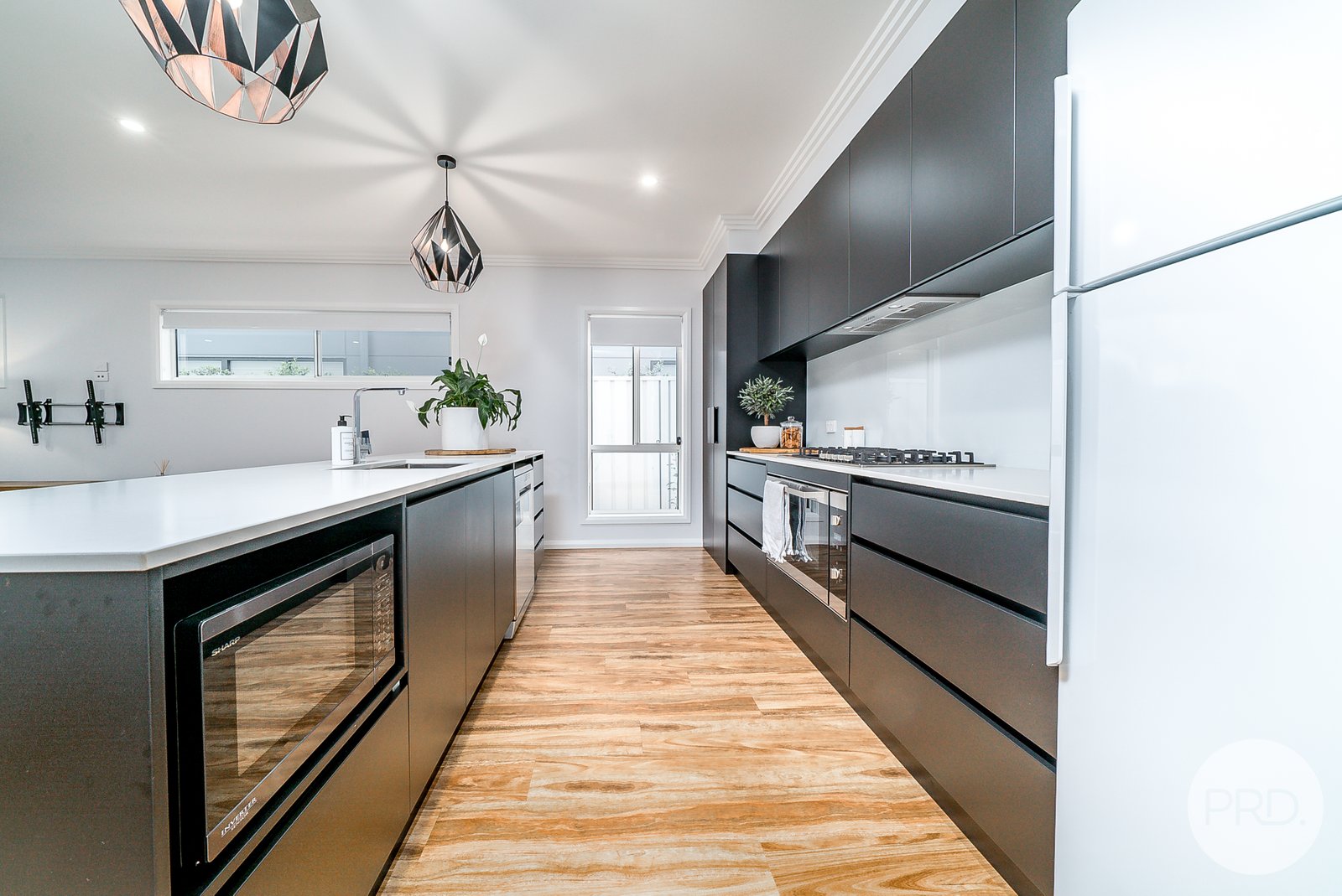 162b Forsyth Street WAGGA WAGGA 4