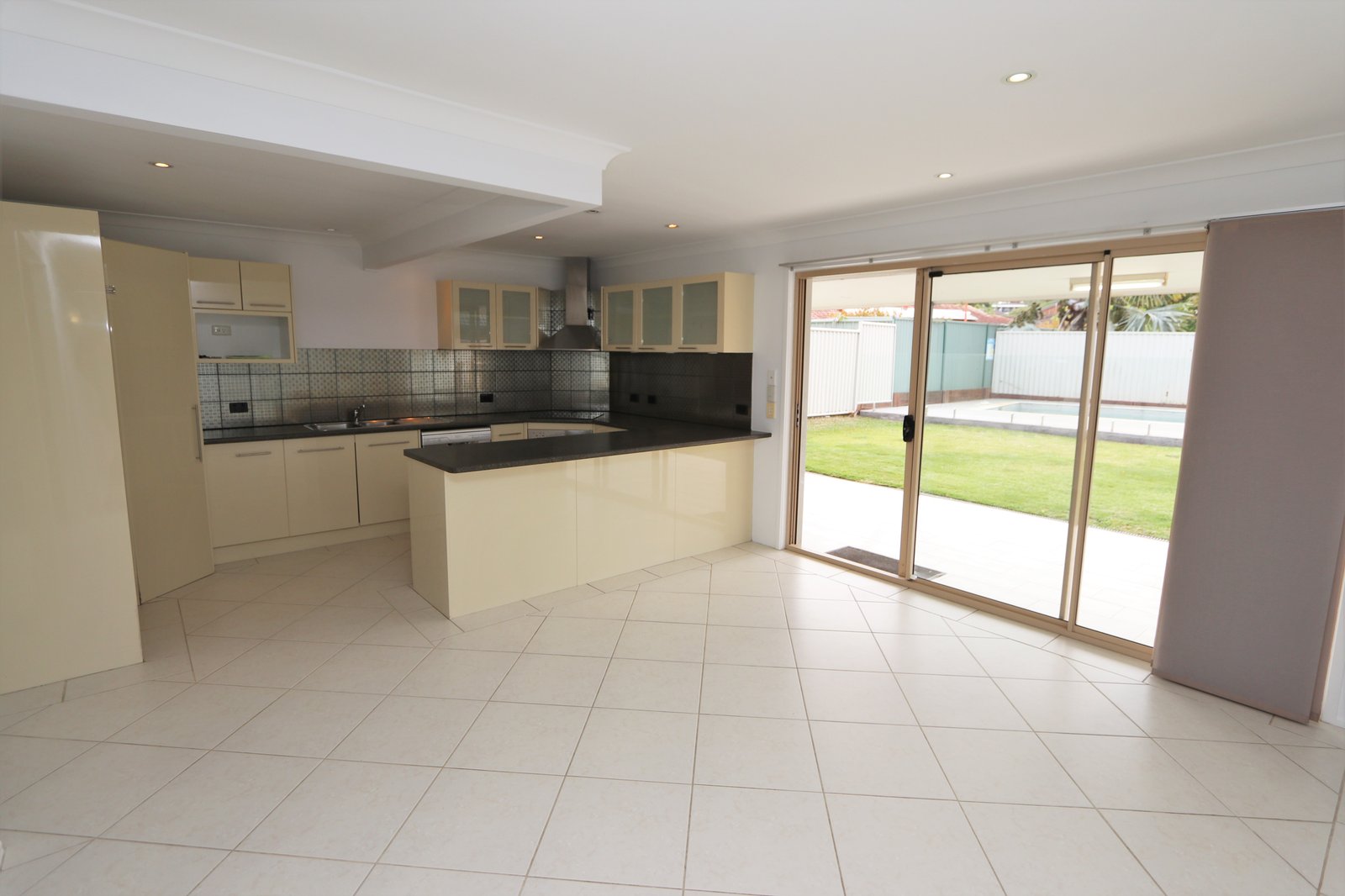163 Benowa Road ASHMORE 5