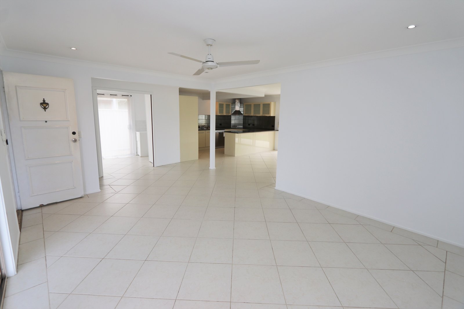163 Benowa Road ASHMORE 6