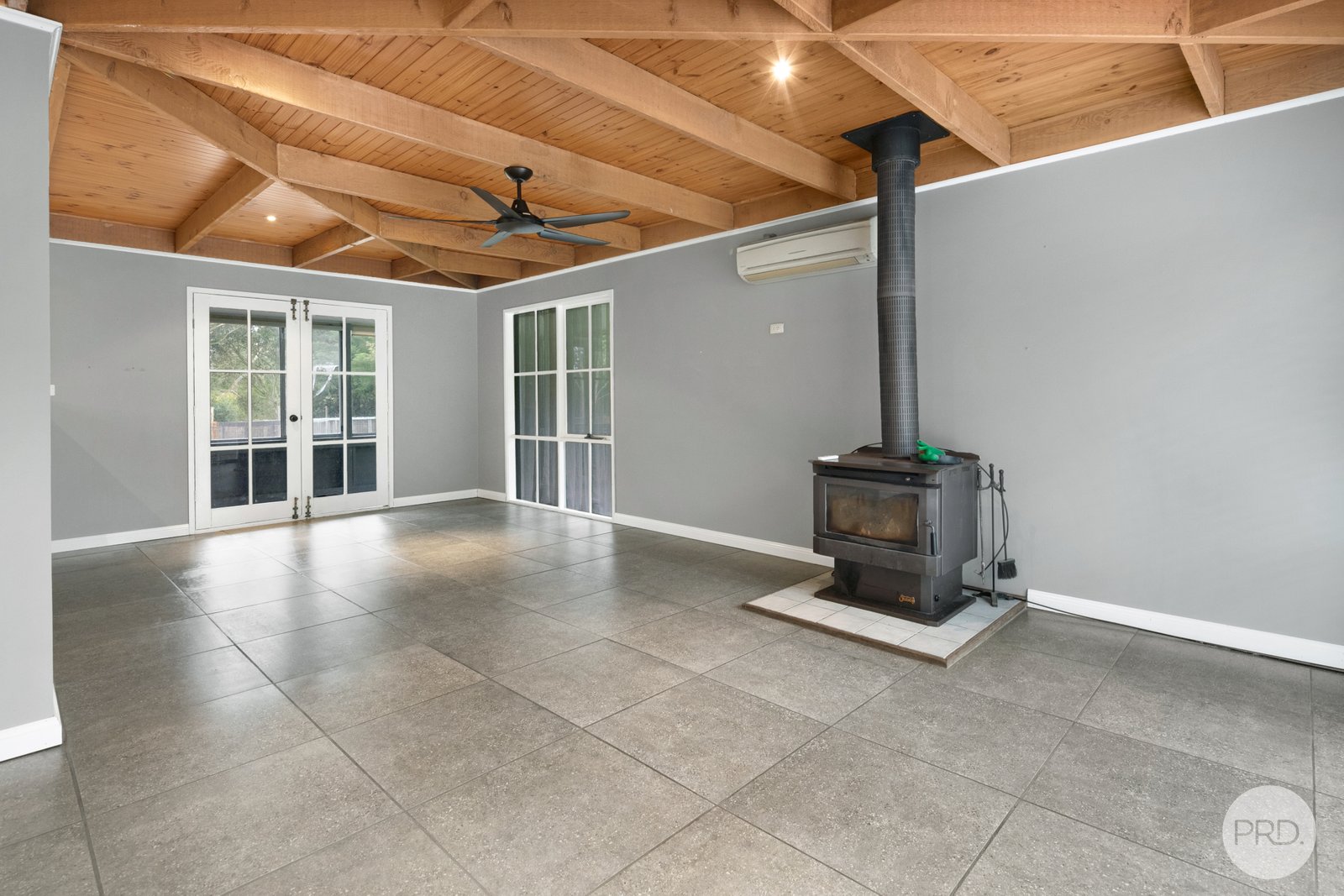 163 Browns-Scarsdale Rd  SCARSDALE 3