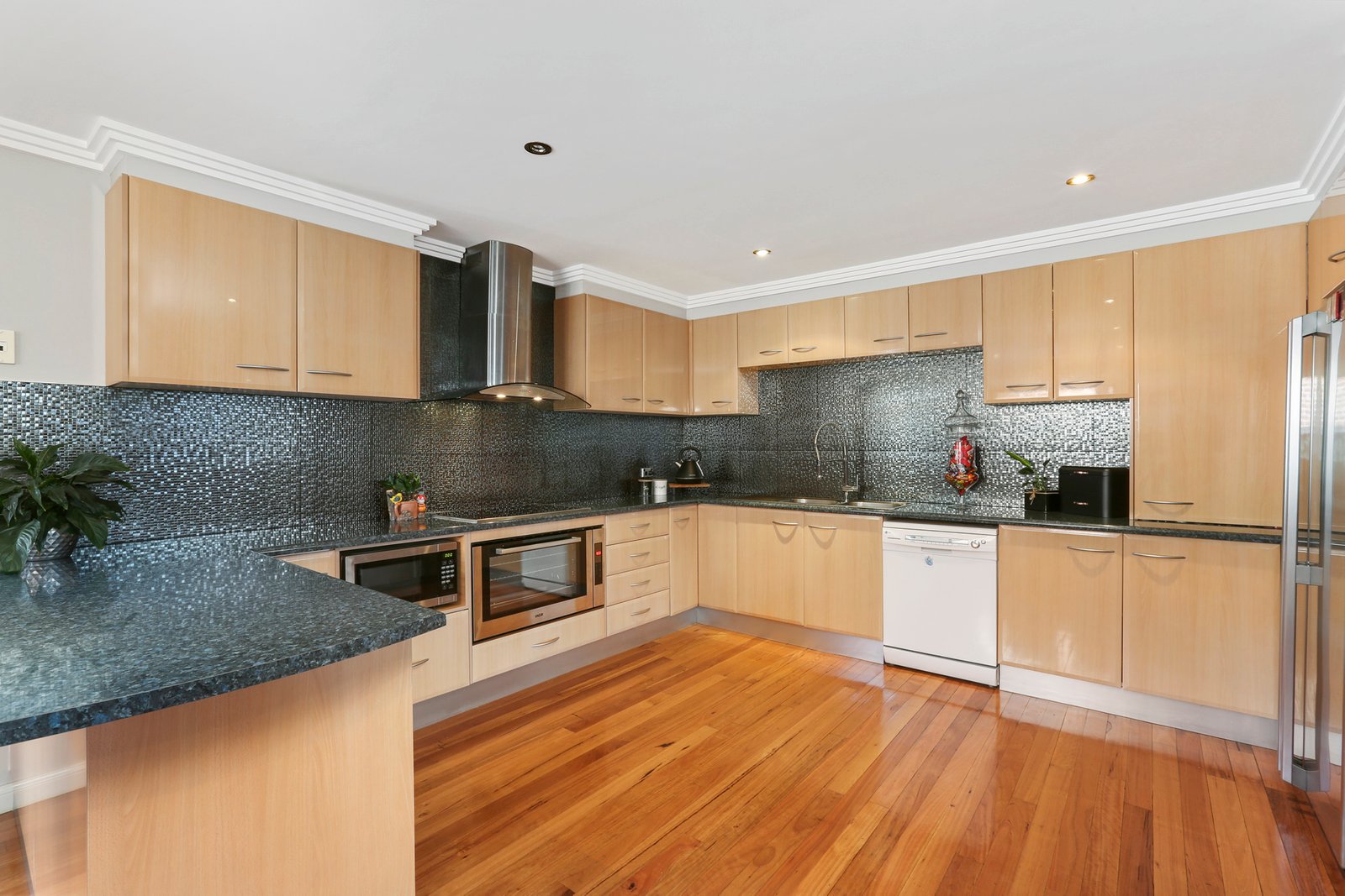 163 Compton Street DAPTO 1