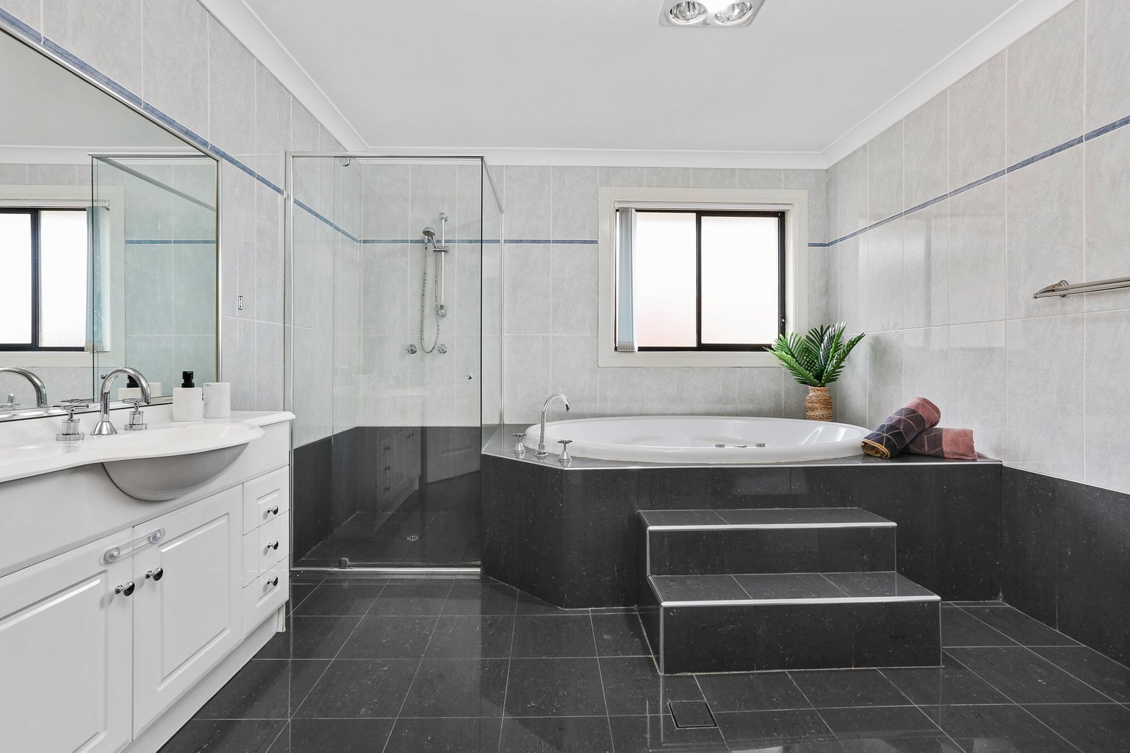 163 Compton Street DAPTO 4