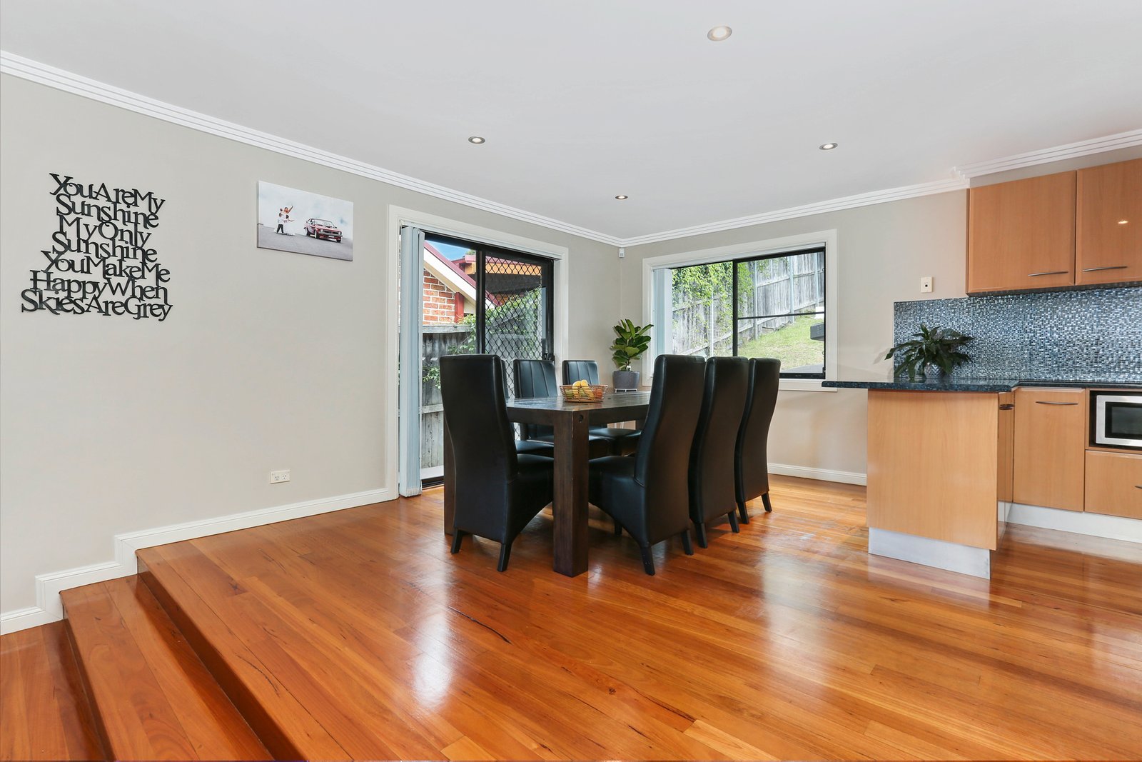 163 Compton Street DAPTO 9