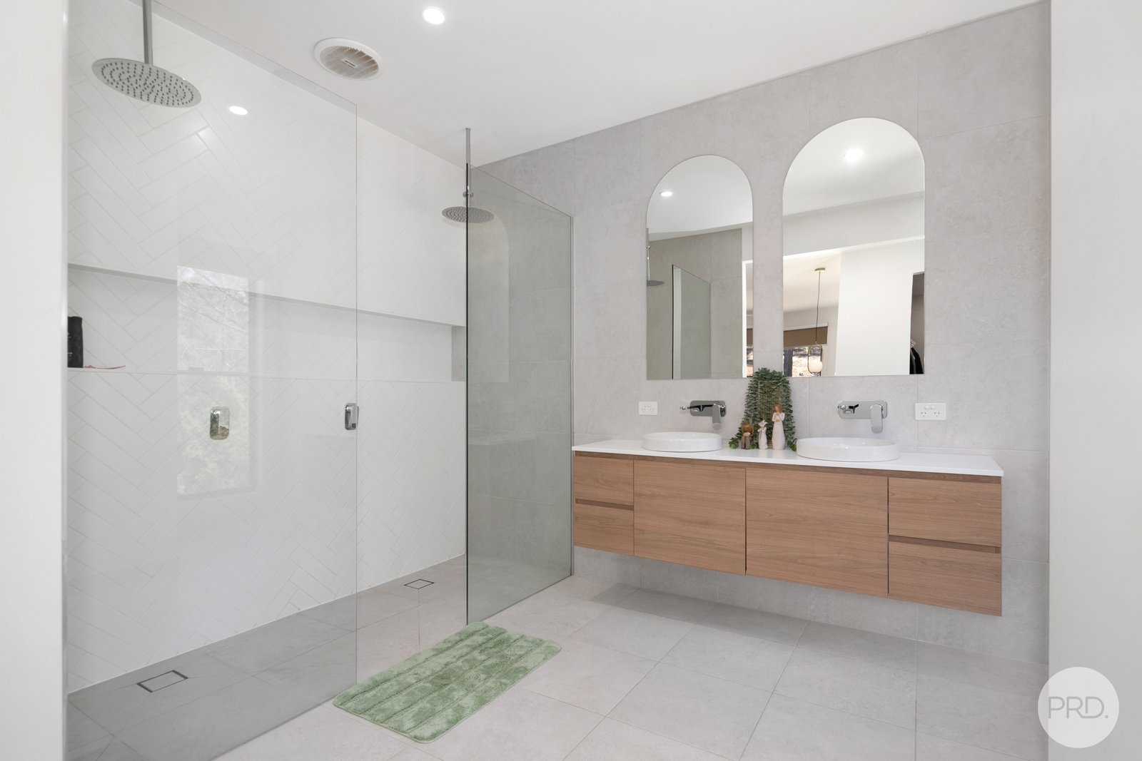 163 Jones Avenue MOUNT HELEN 8