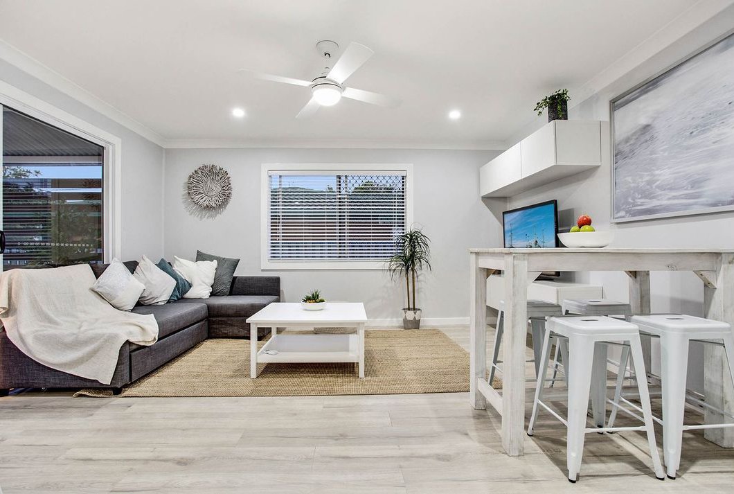 1/63 Laguna Avenue PALM BEACH 4