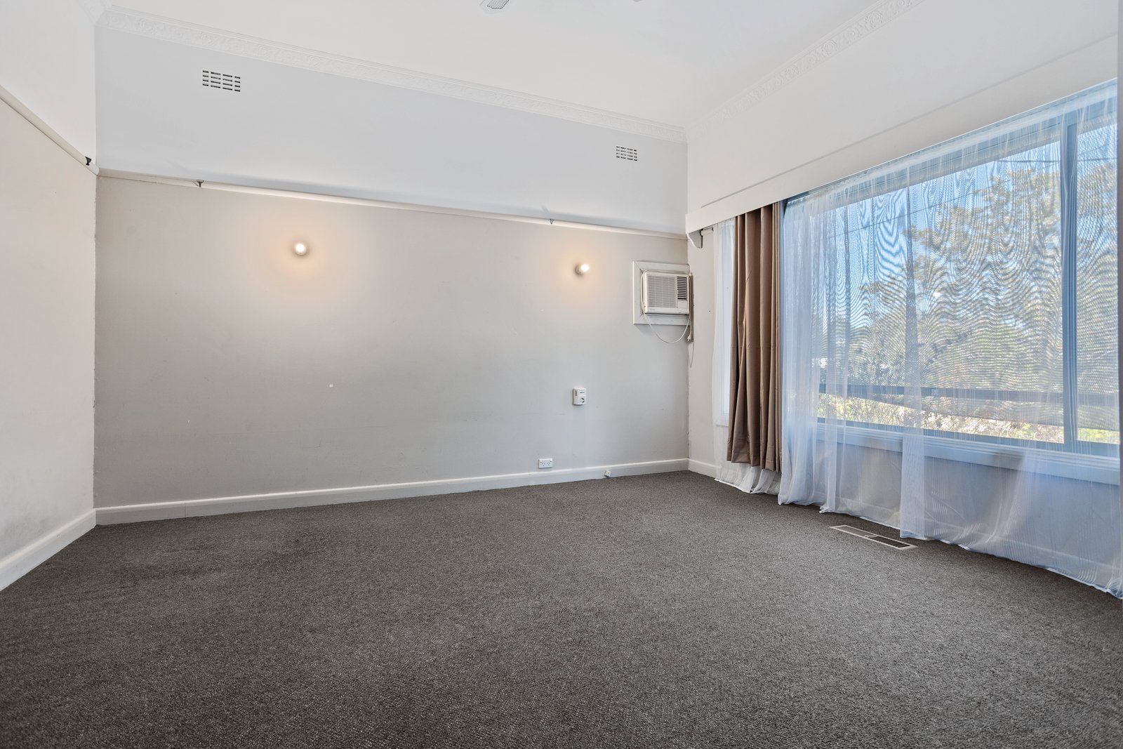 163 Neale Street FLORA HILL 7